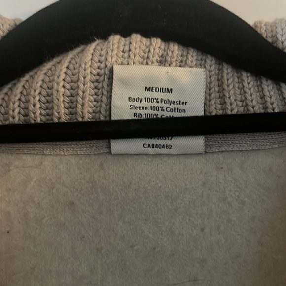 Varley pullover - Picture 3 of 4